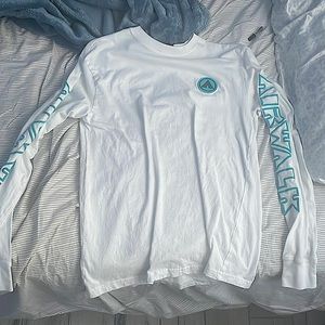 Only wore once brandnew / small in mens